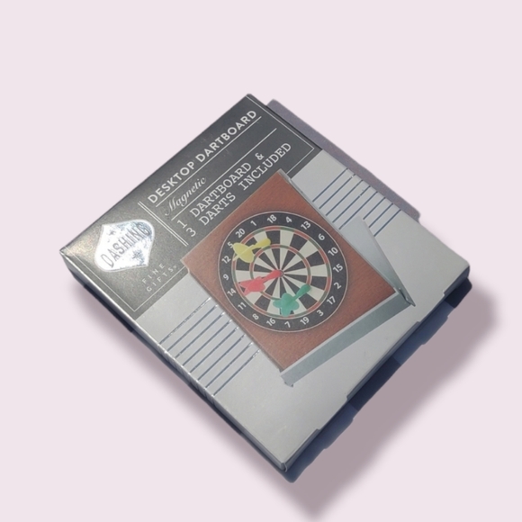 🎁 🆕 desktop magnetic mini dart board gift set - Picture 1 of 7
